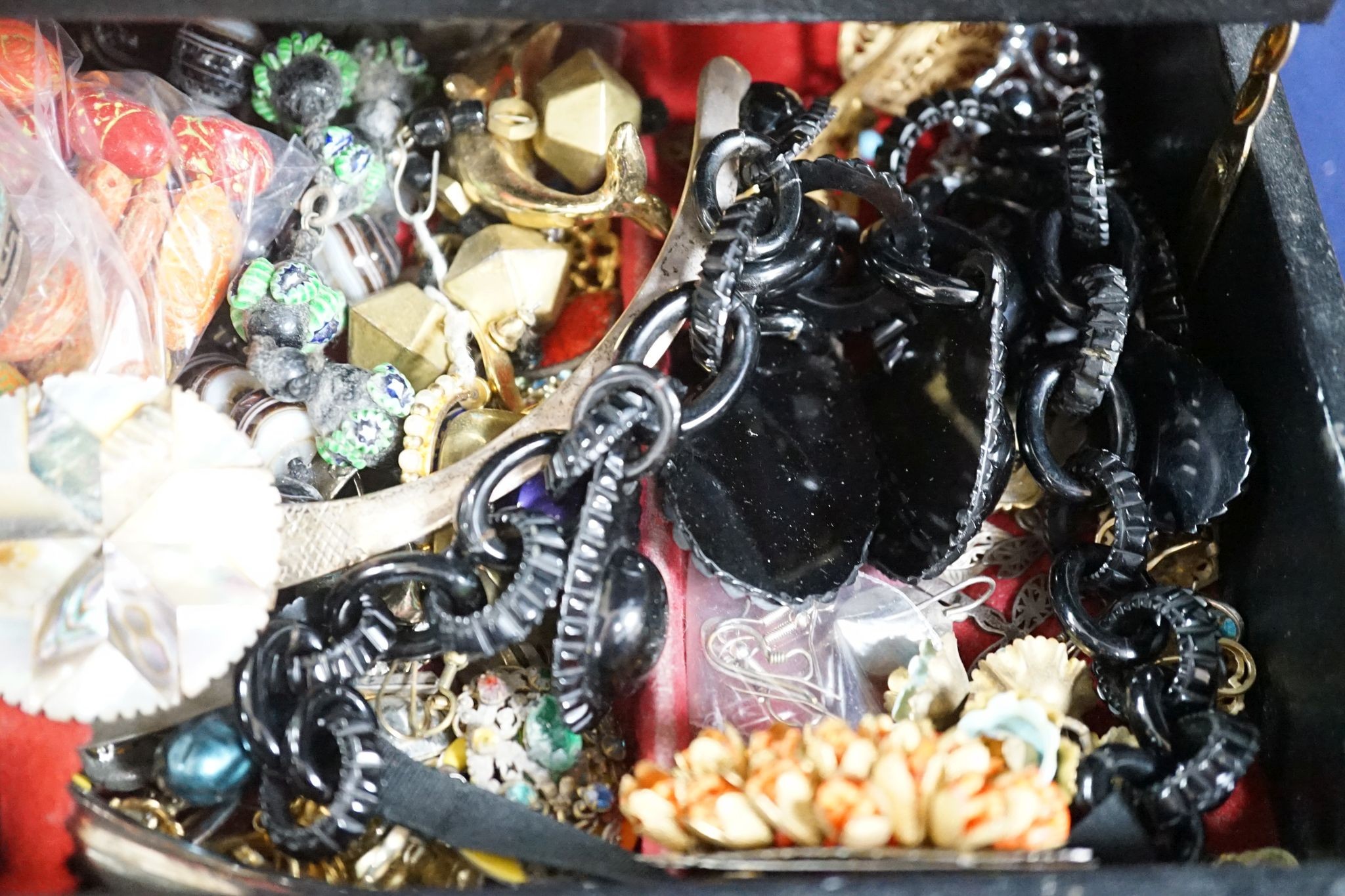 A quantity of assorted mainly costume jewellery, including Venetian style glass bead necklaces, banded agate necklace, earrings, brooches, marcasite, etc.